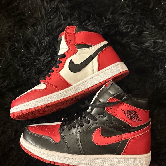 Air Jordan 1 “Homage to Home” main image 4